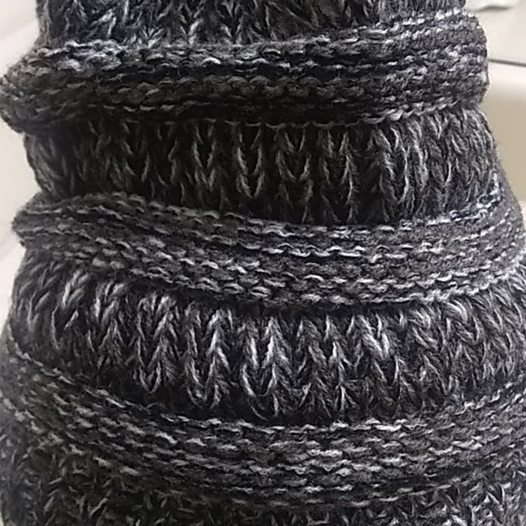 NWT Sykooria ponytail mess bun ribbed hat cap - Picture 8 of 8